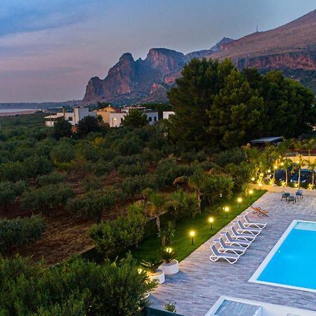 L' Arcobaleno B&B Castelluzzo Luaran gambar