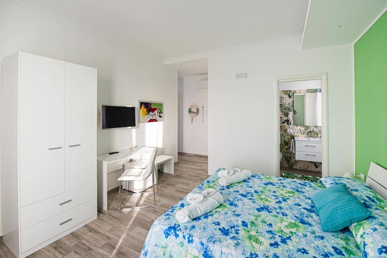 L' Arcobaleno B&B Castelluzzo Luaran gambar