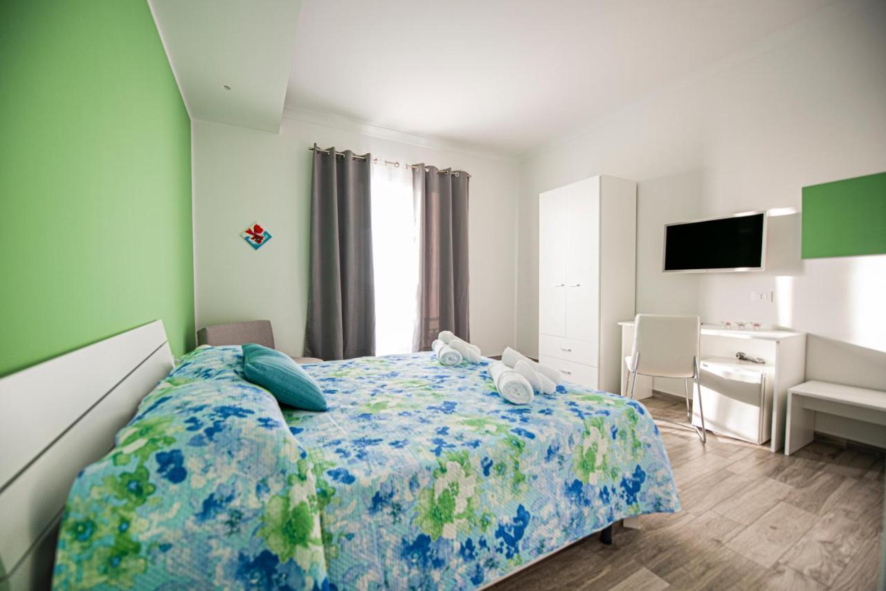 L' Arcobaleno B&B Castelluzzo Luaran gambar