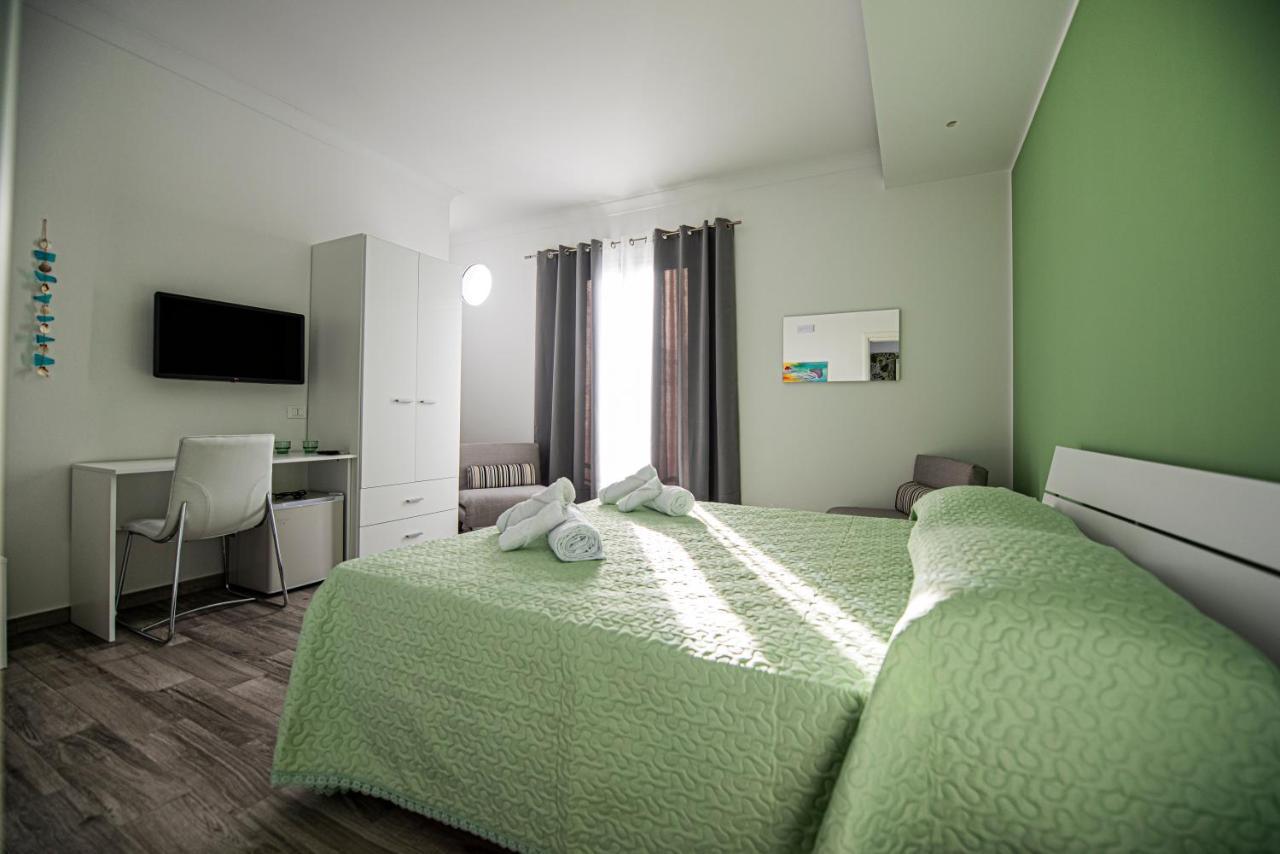 L' Arcobaleno B&B Castelluzzo Luaran gambar